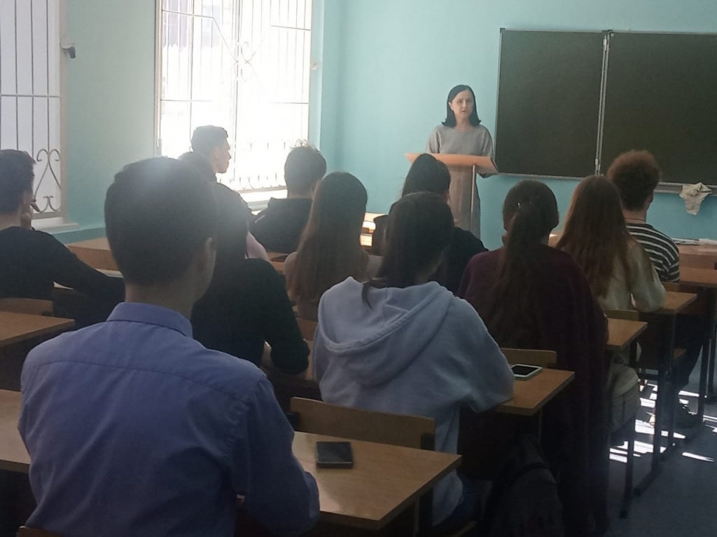 SihKCkgBXe0.jpg