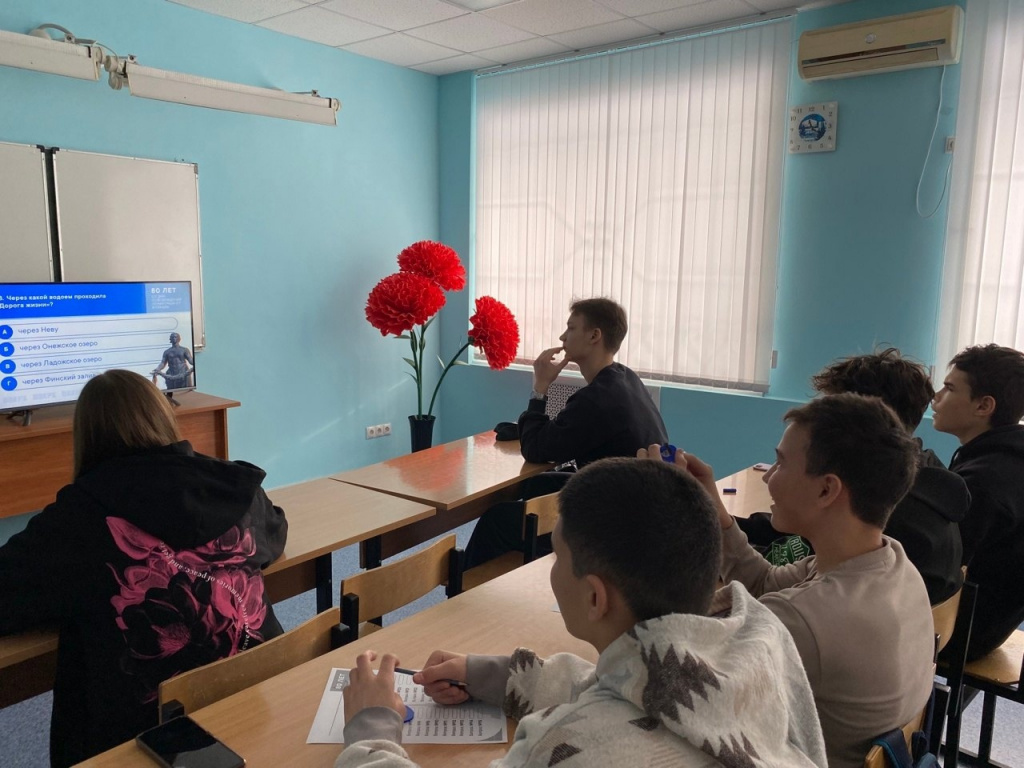 kldI59-CFlc.jpg